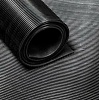Резиновая рулонная дорожка Rubber Matting 1,2х4 м 3мм черная